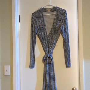 Banana Republic long sleeve wrap dress